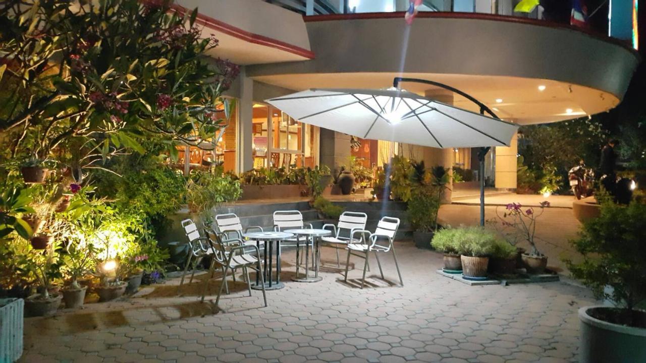 Kiengpiman Hotel Mukdahan Eksteriør bilde