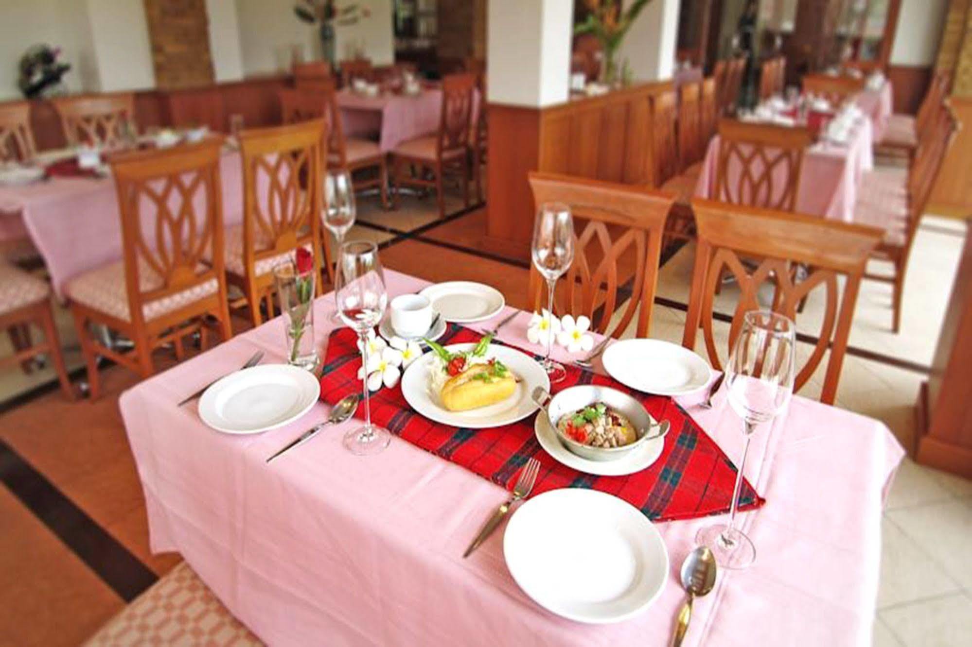 Kiengpiman Hotel Mukdahan Eksteriør bilde